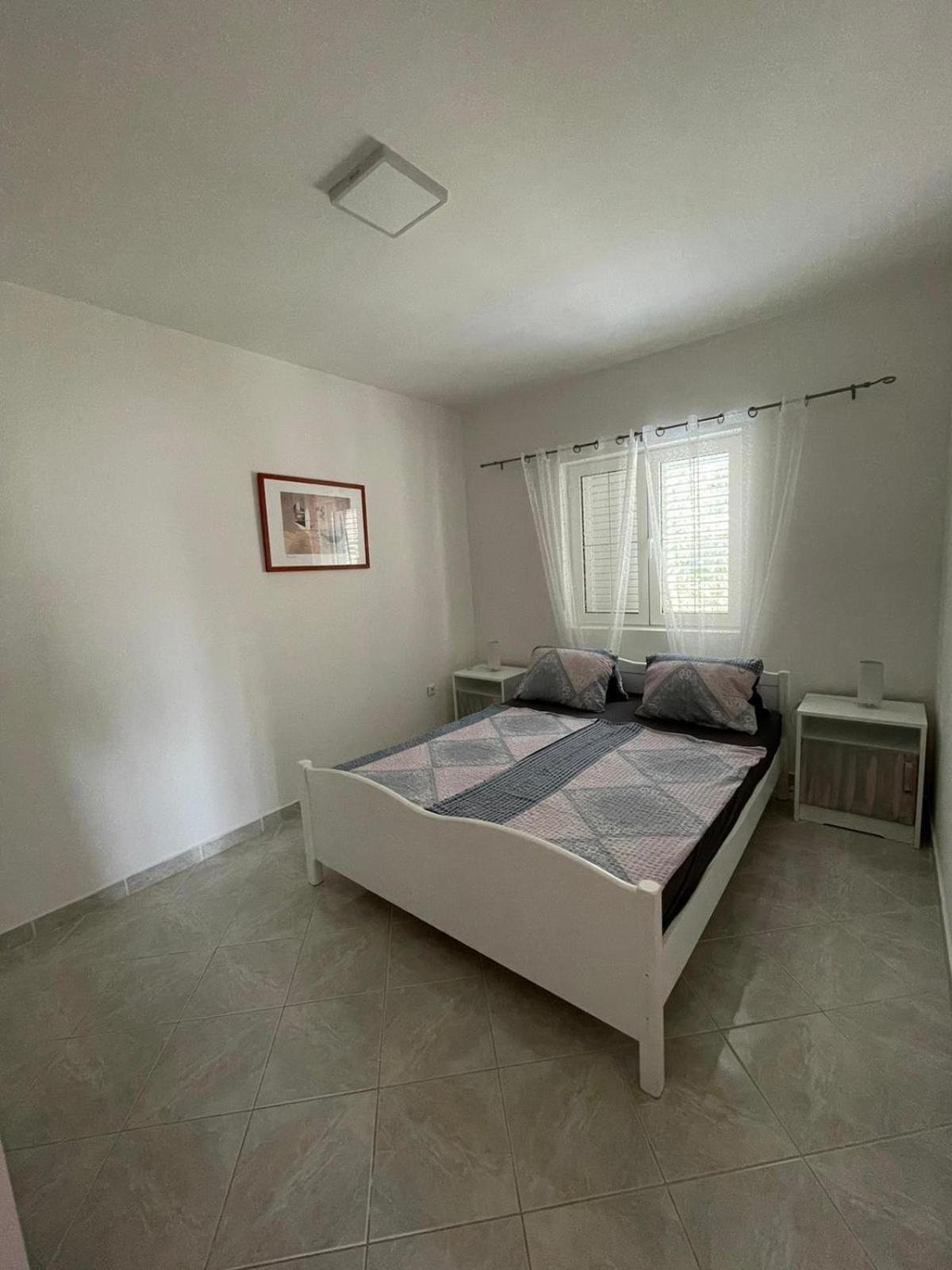 Apartmani Ira Vir Pokoj fotografie