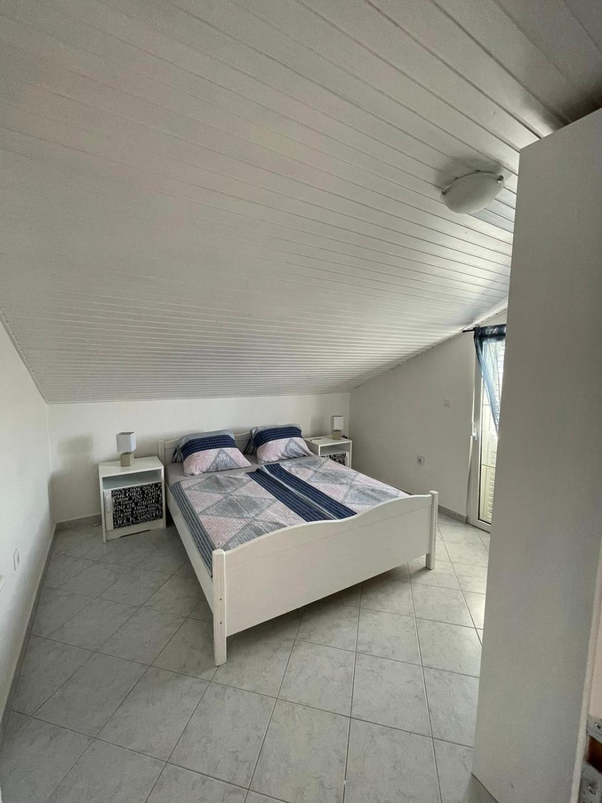 Apartmani Ira Vir Pokoj fotografie