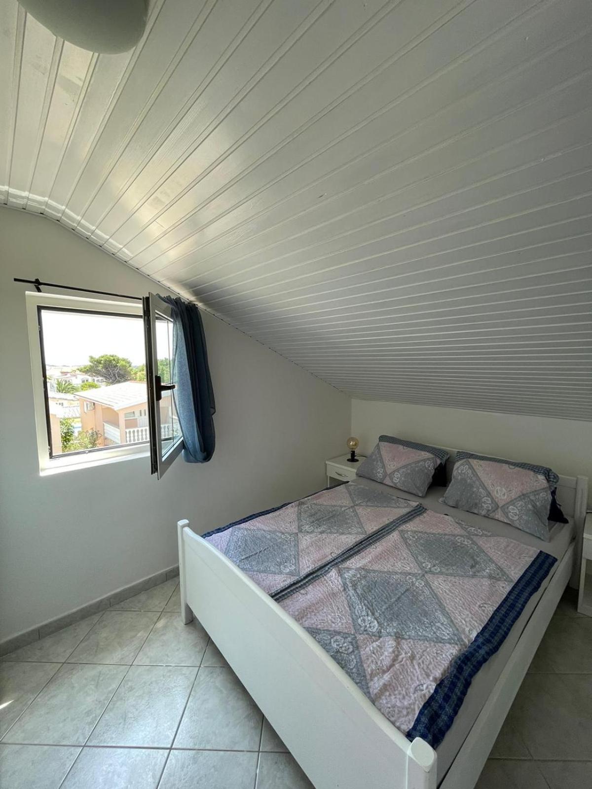Apartmani Ira Vir Pokoj fotografie